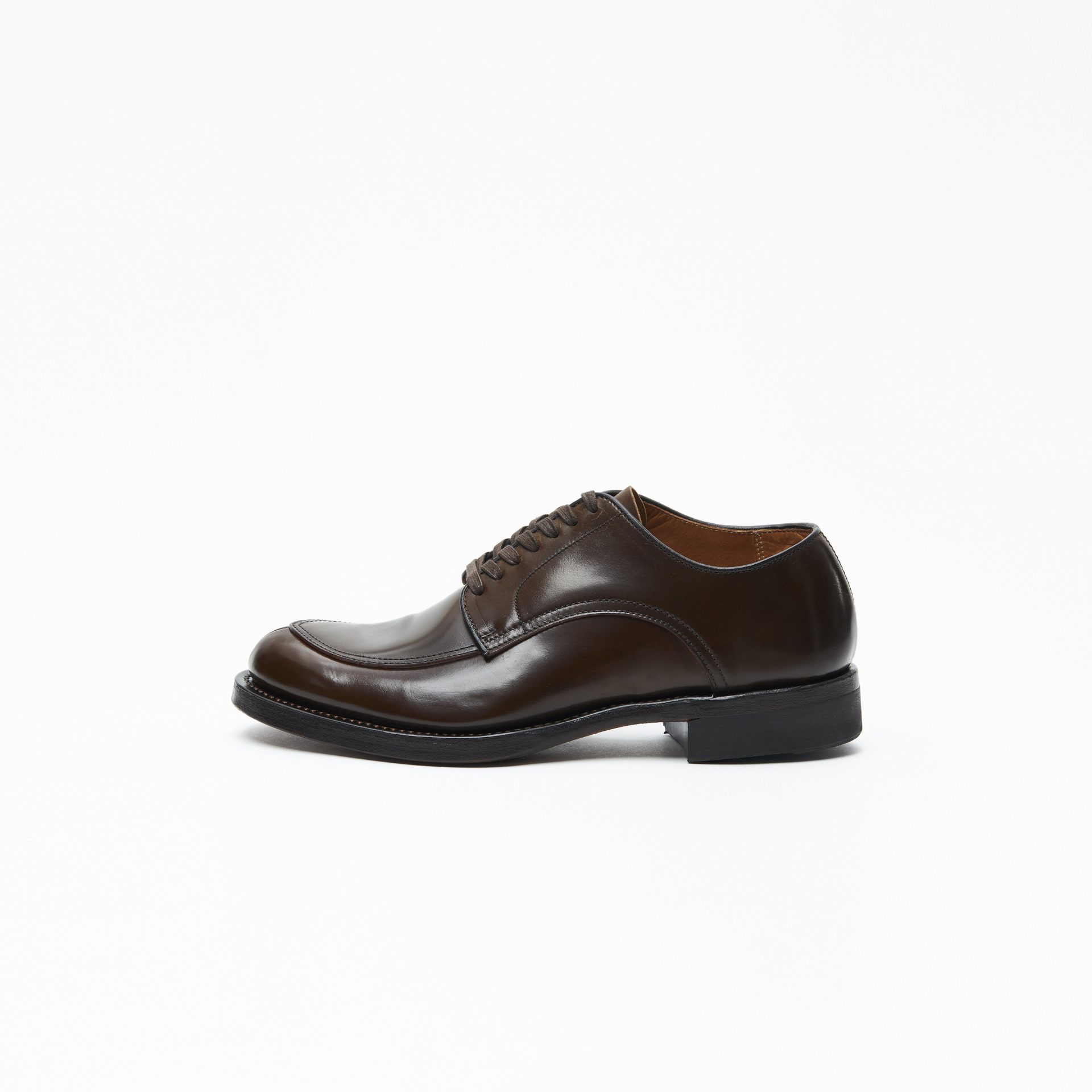 V TIP BLUCHER